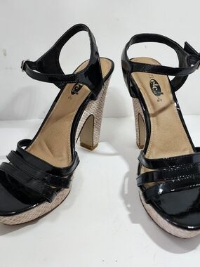 Rue21 Black Patent Woven-Accent Block Heel Sandals